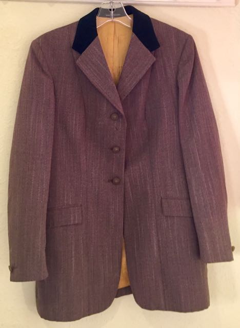 Show Coat, approximatly size 40. $45